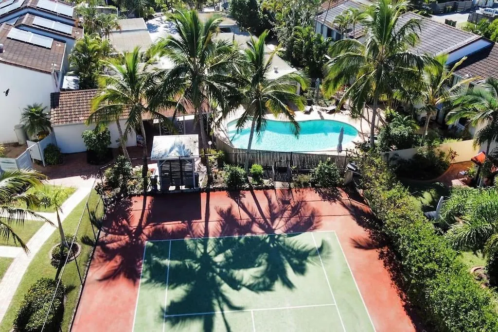 Apartment Stylish Poolside Villa, Noosa Noosaville