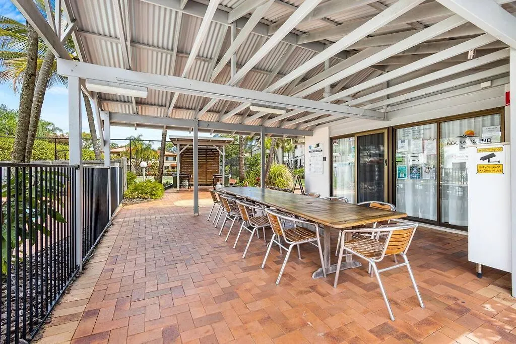 Stylish Poolside Villa, Noosa Noosaville Apartment