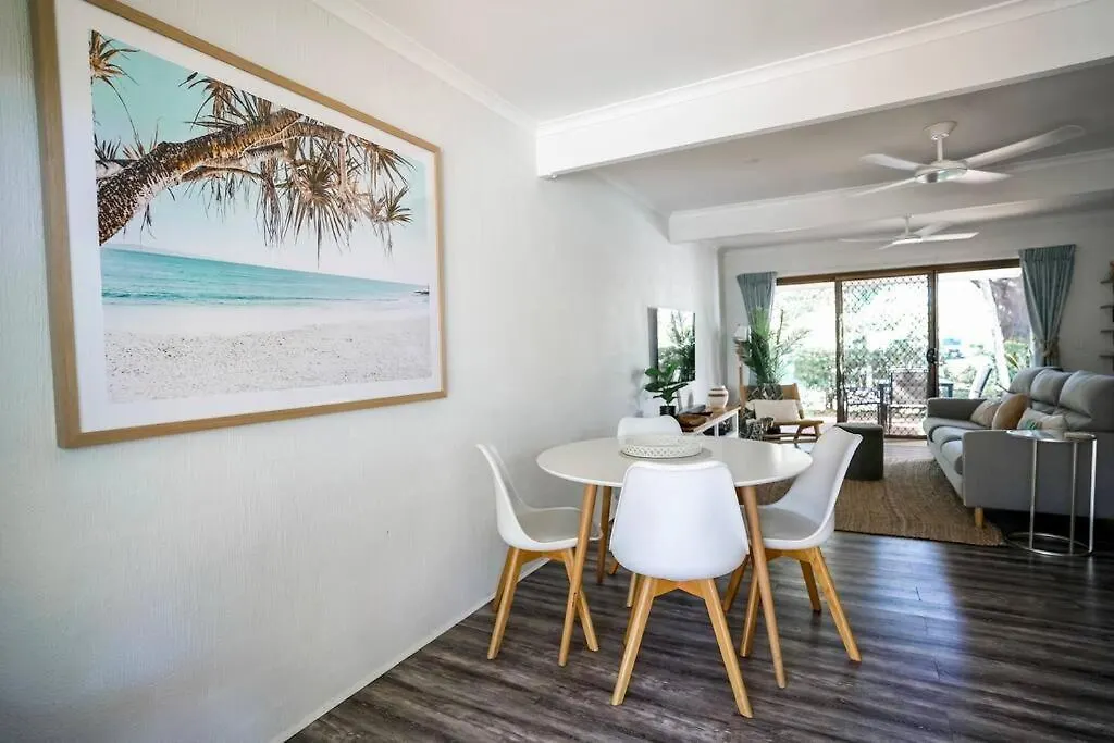 Apartment Stylish Poolside Villa, Noosa Noosaville Australia