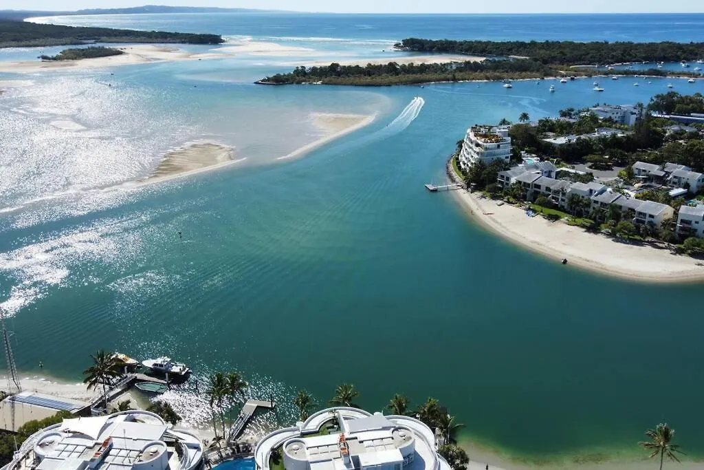 Stylish Poolside Villa, Noosa Noosaville 0*,