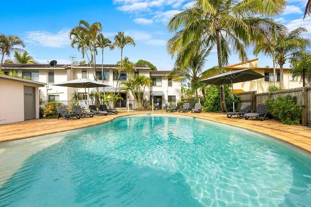 Stylish Poolside Villa, Noosa Noosaville